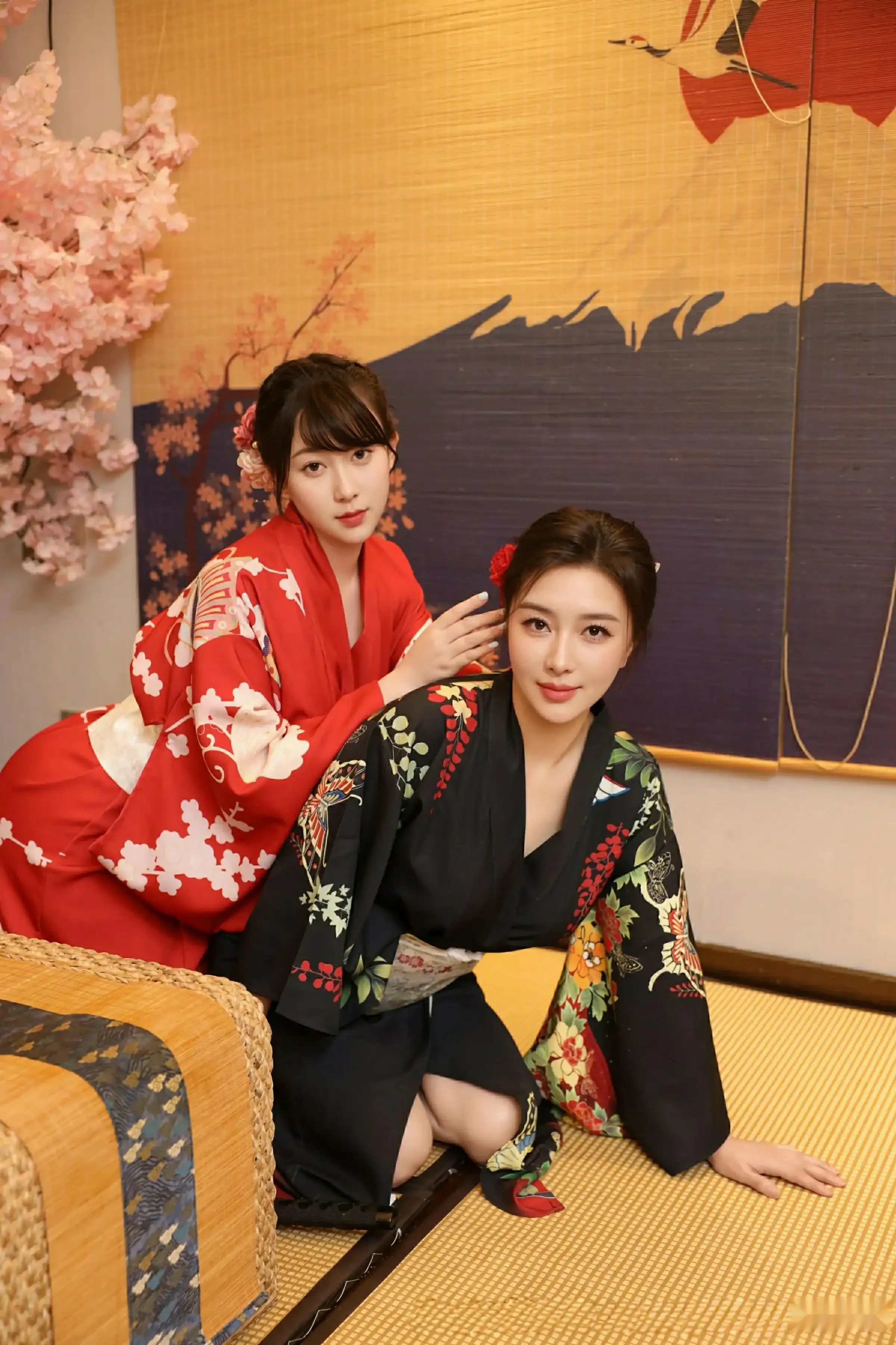 秀人集.com_[XiuRen秀人网]No.10627_模特苏一诺性感日系黑色服饰露红色内衣秀曼妙身材迷人诱惑写真80P