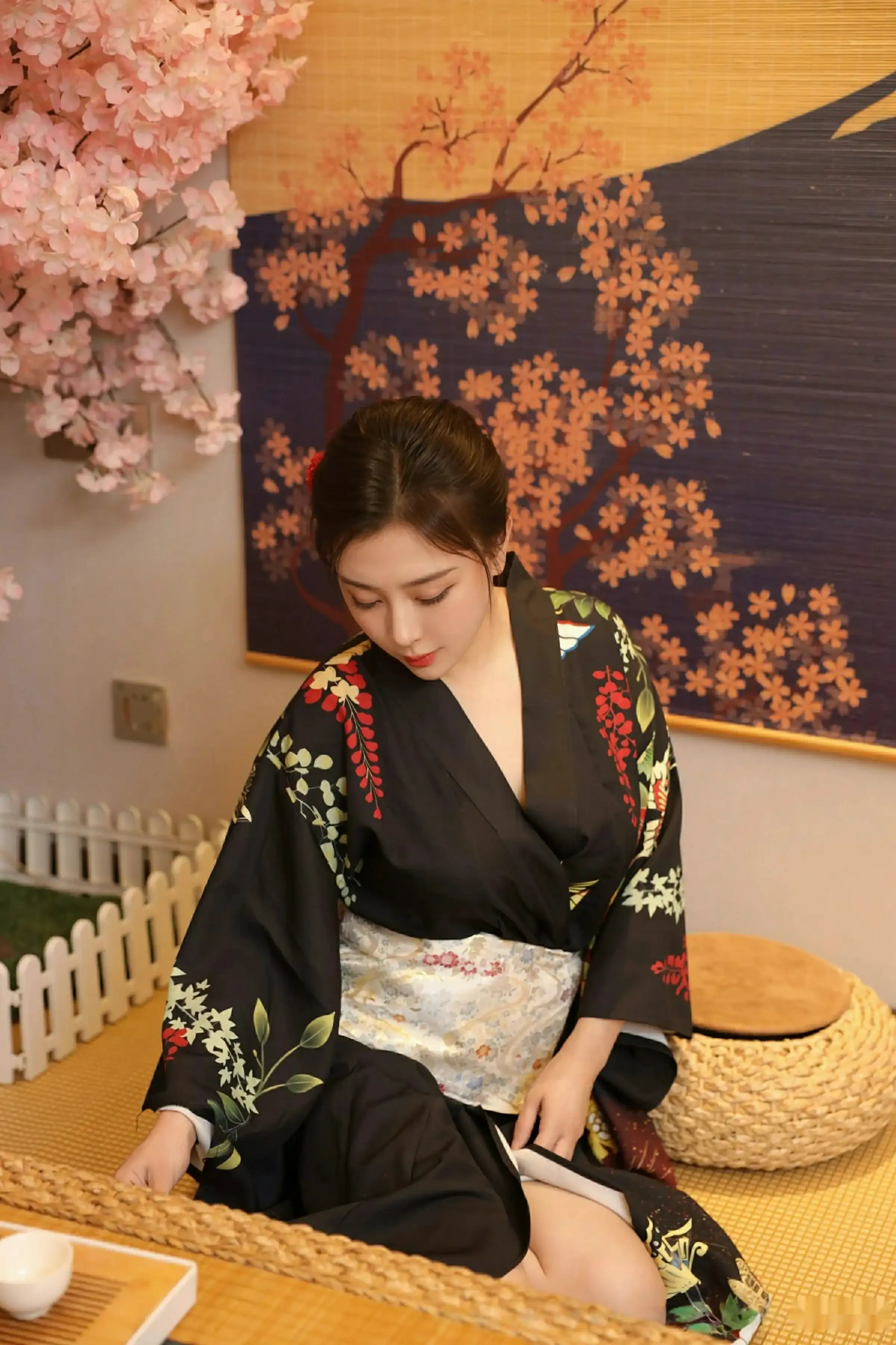 秀人集.com_[XiuRen秀人网]No.10627_模特苏一诺性感日系黑色服饰露红色内衣秀曼妙身材迷人诱惑写真80P