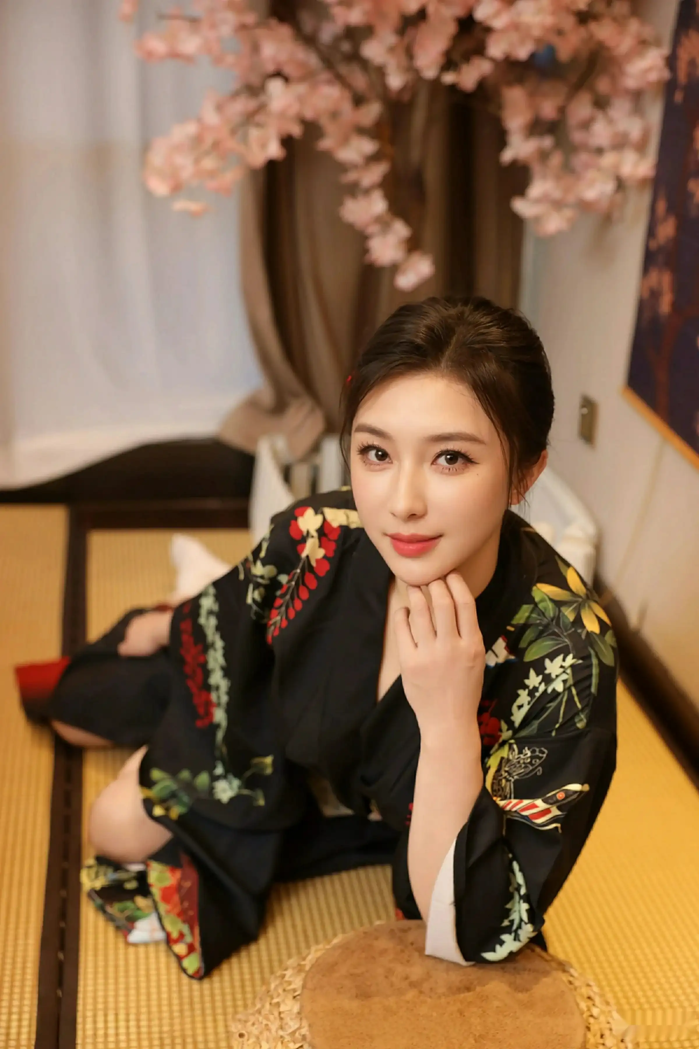 秀人集.com_[XiuRen秀人网]No.10627_模特苏一诺性感日系黑色服饰露红色内衣秀曼妙身材迷人诱惑写真80P