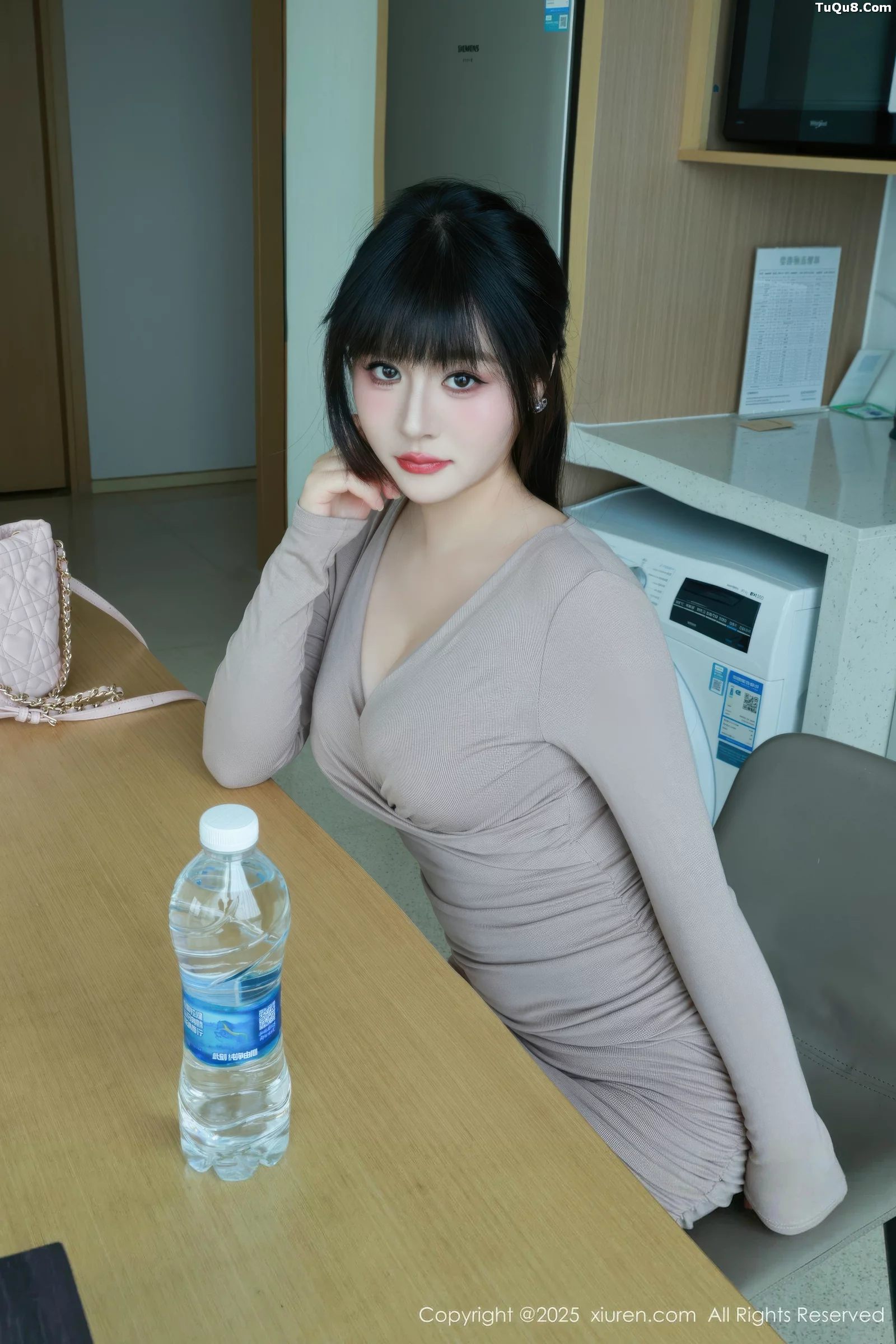 秀人集.com_[XiuRen秀人网]No.10718_模特南汐RuRu性感浅色连衣短裙露白色内衣秀完美身材诱惑写真86P