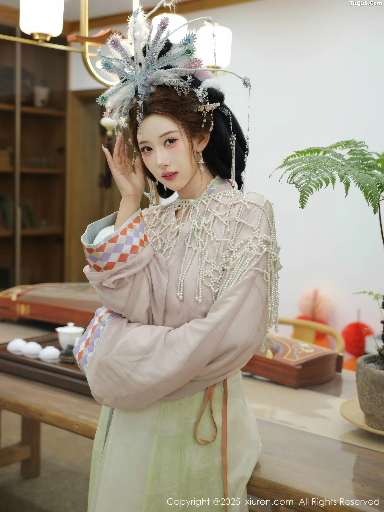 秀人集.com_[XiuRen秀人网]No.10736_模特金允希Yuki性感浅色古装薄纱服饰秀丰腴身材迷人诱惑写真80P