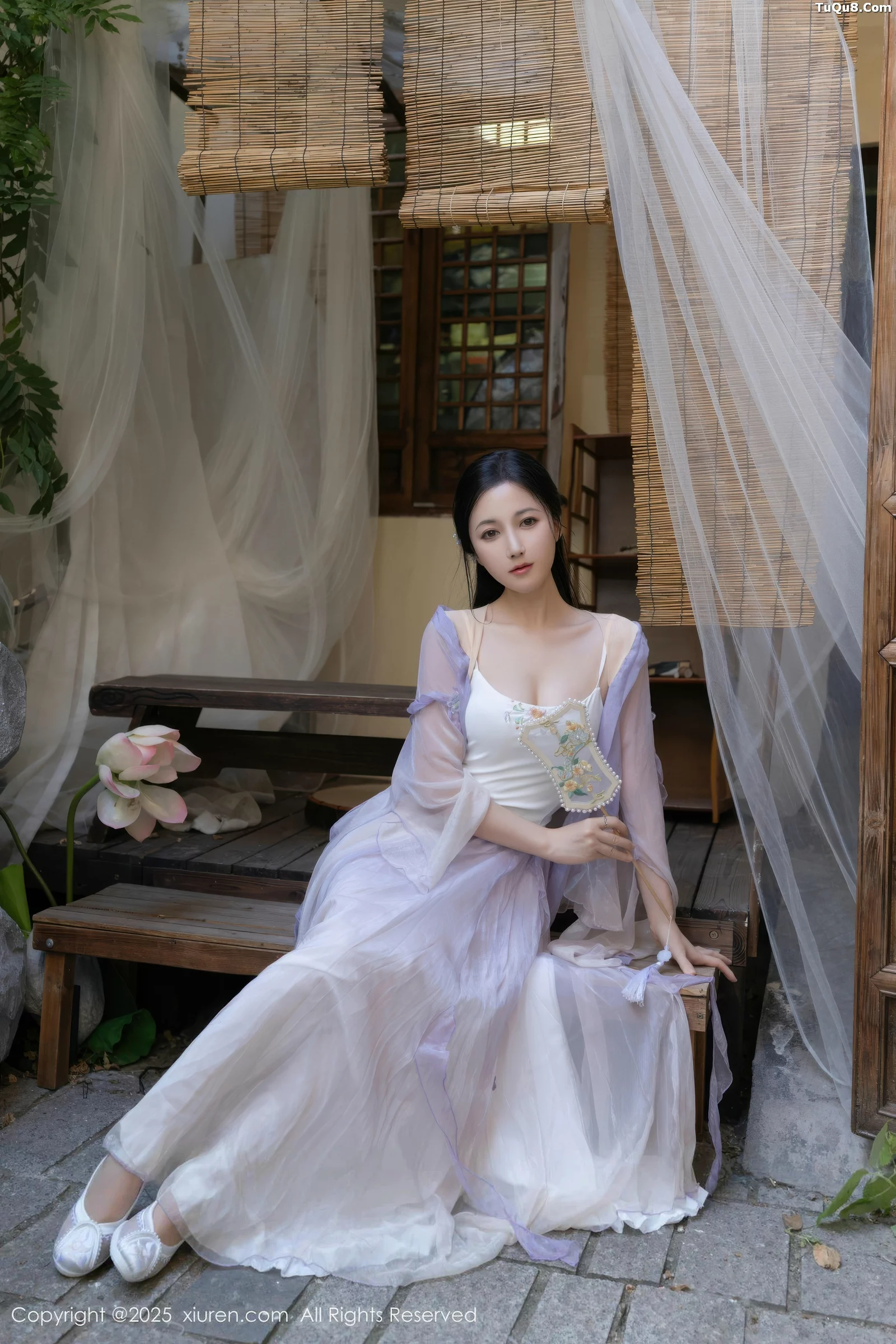 秀人集.com_[XiuRen秀人网]No.10737_模特鱼子酱Fish性感紫色连衣裙配白色丝袜秀曼妙身姿诱惑写真74P