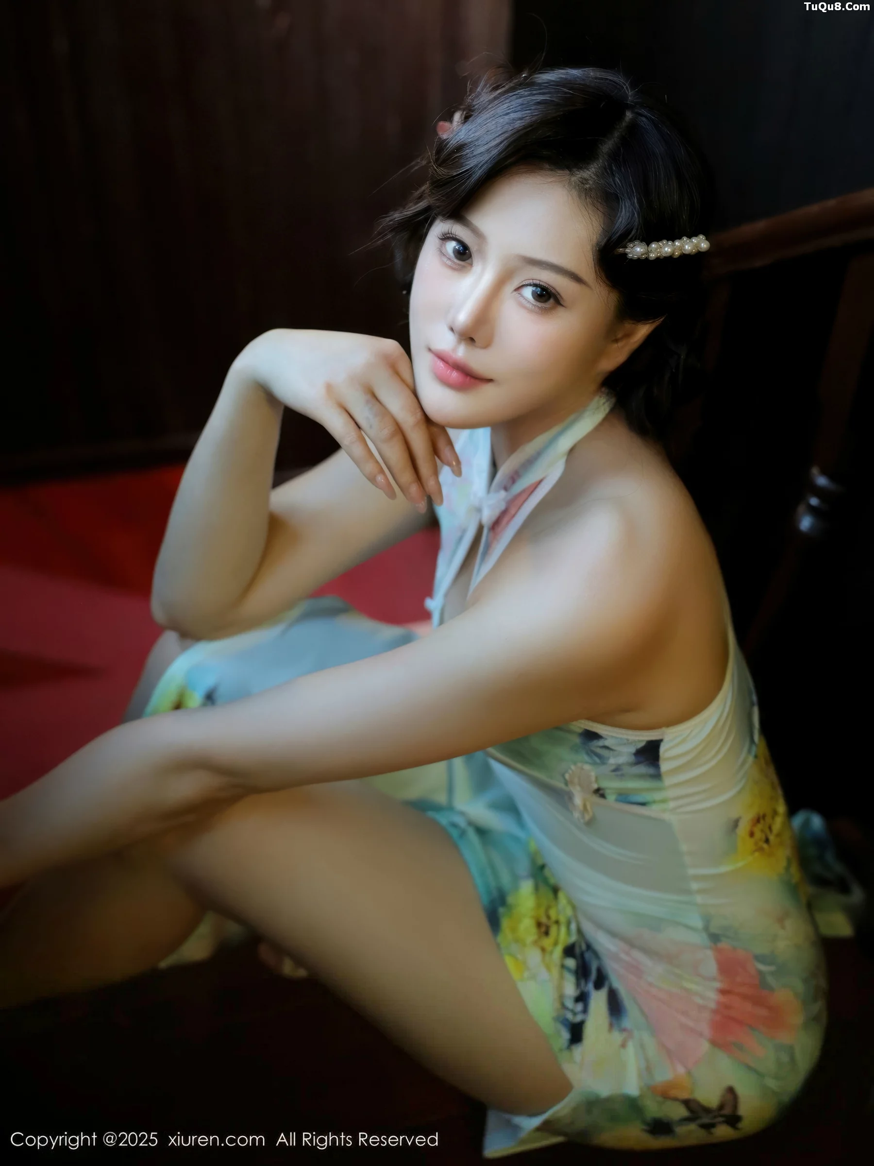 秀人集.com_[XiuRen秀人网]No.10749_新人模特莉莉安娜o性感绿色旗袍配超薄肉丝秀丰满身材诱惑写真73P