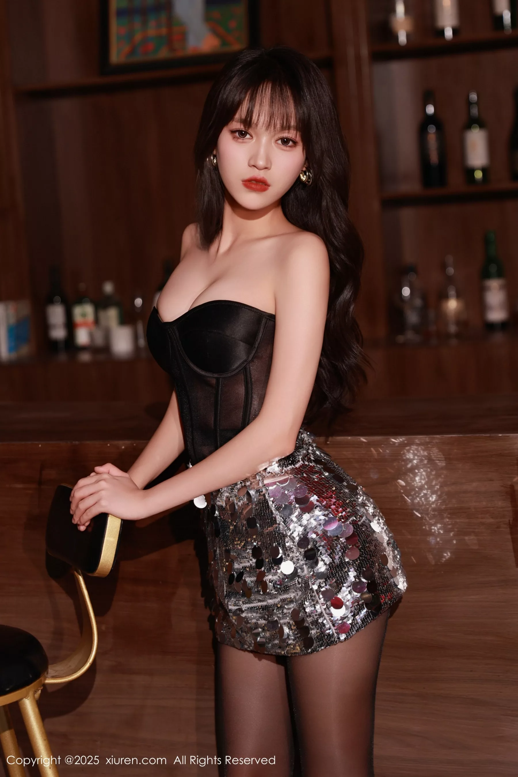 秀人集.com_[XiuRen秀人网]No.10772_模特糯咪性感黑色连衣短裙露红色内衣配超薄黑丝极致魅惑写真76P