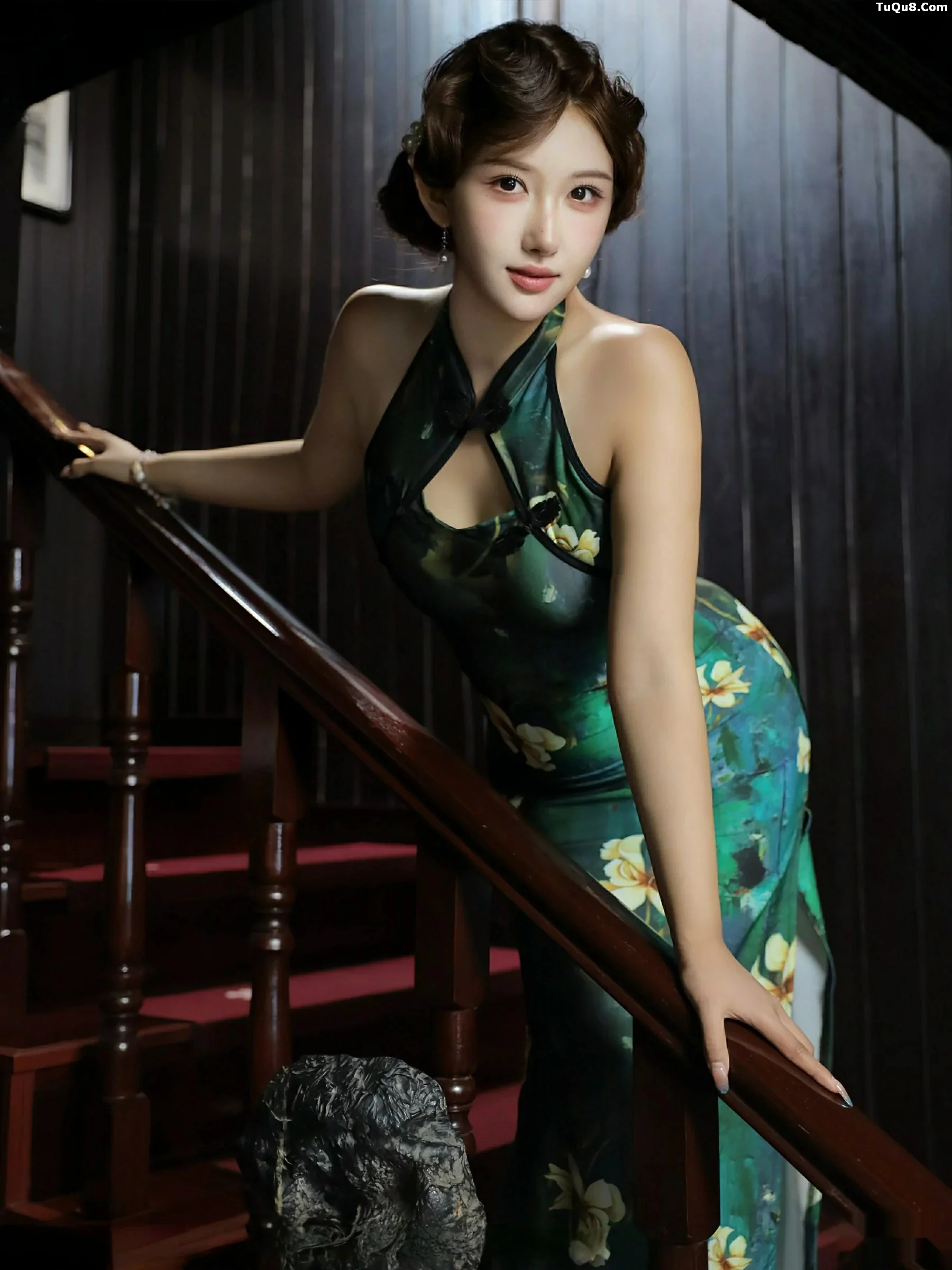 秀人集.com_[XiuRen秀人网]No.10815_模特金允希Yuki性感绿色旗袍配超薄肉丝秀丰腴身材迷人诱惑写真78P