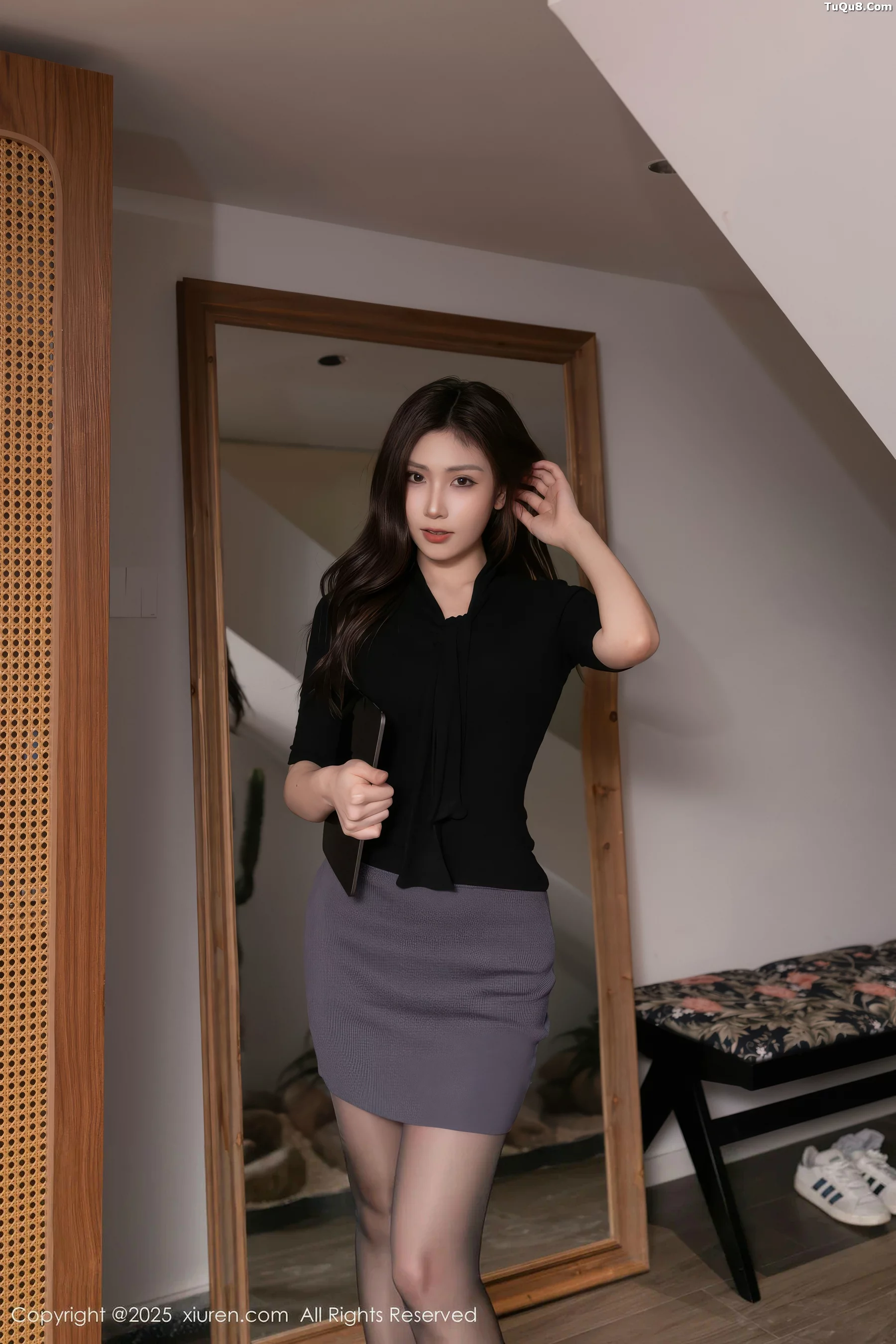 秀人集.com_[XiuRen秀人网]No.10930_模特刘婷婷性感黑色OL服饰露黑色内衣配超薄黑丝极致魅惑写真77P