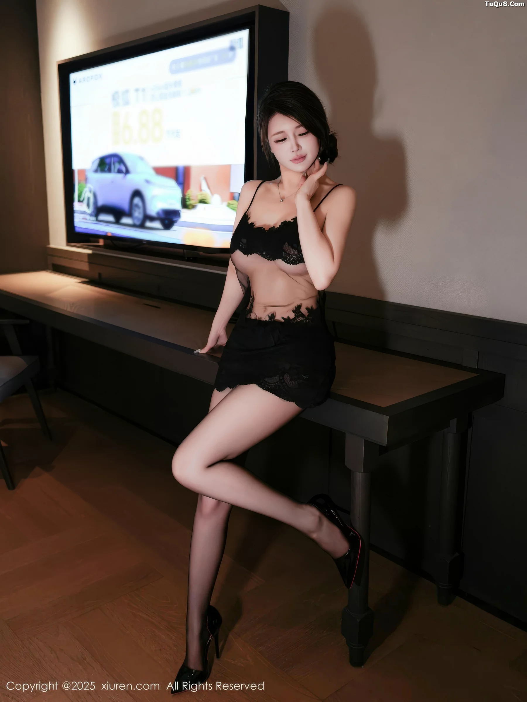 秀人集.com_[XiuRen秀人网]No.10929_模特甜妮性感黑色情趣内衣配超薄黑丝秀丰腴身姿迷人诱惑写真59P