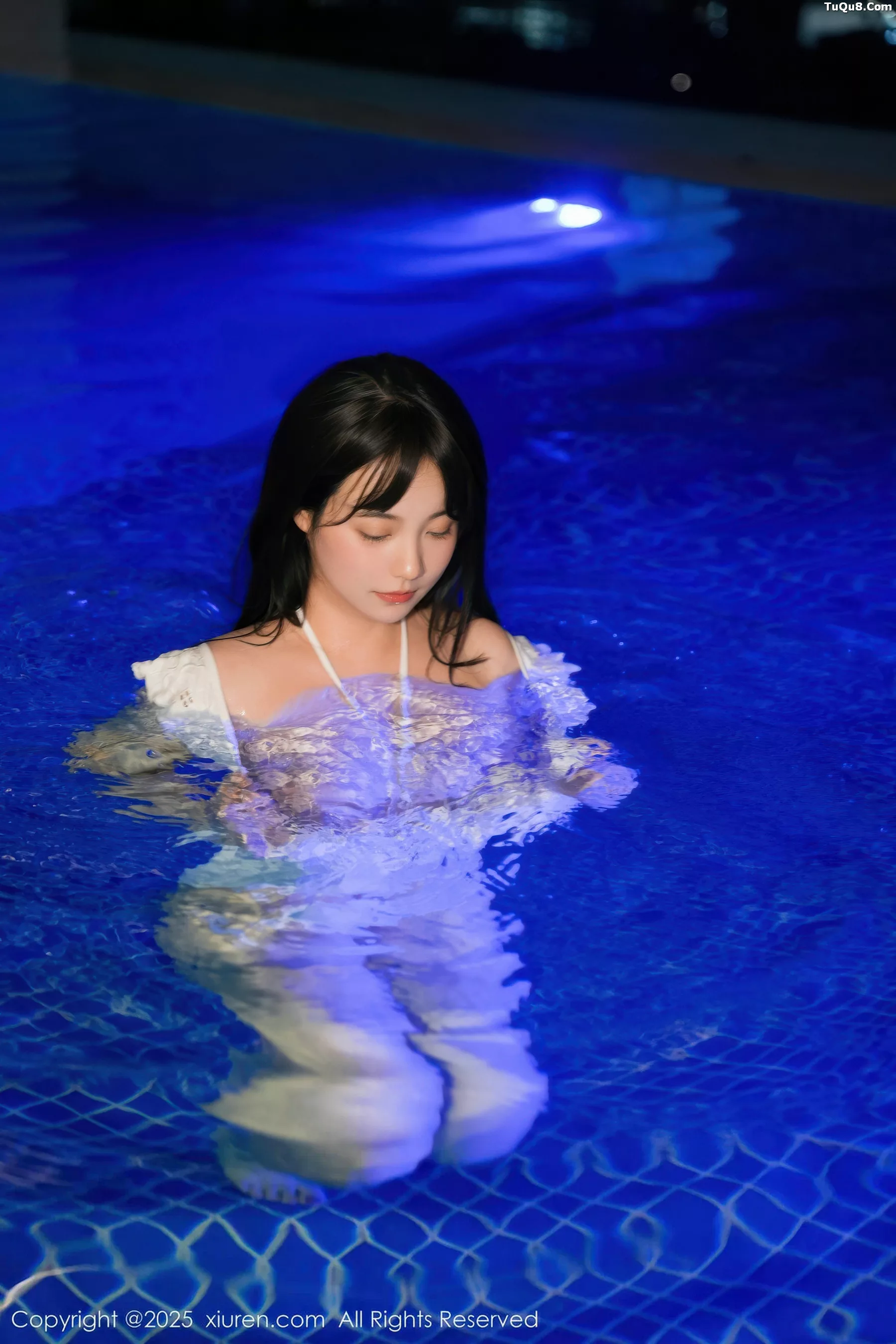 秀人集.com_[XiuRen秀人网]No.10959_模特软情泳池场景性感白色比基尼秀完美身材迷人诱惑写真71P