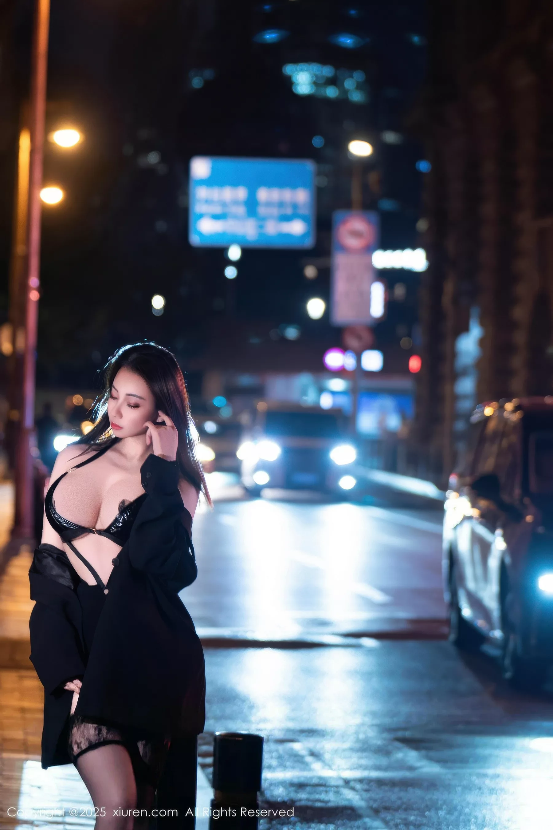 秀人集.com_[XiuRen秀人网]No.10899_御姐果儿Victoria性感黑色皮质情趣服饰配黑丝吊袜极致魅惑写真72P