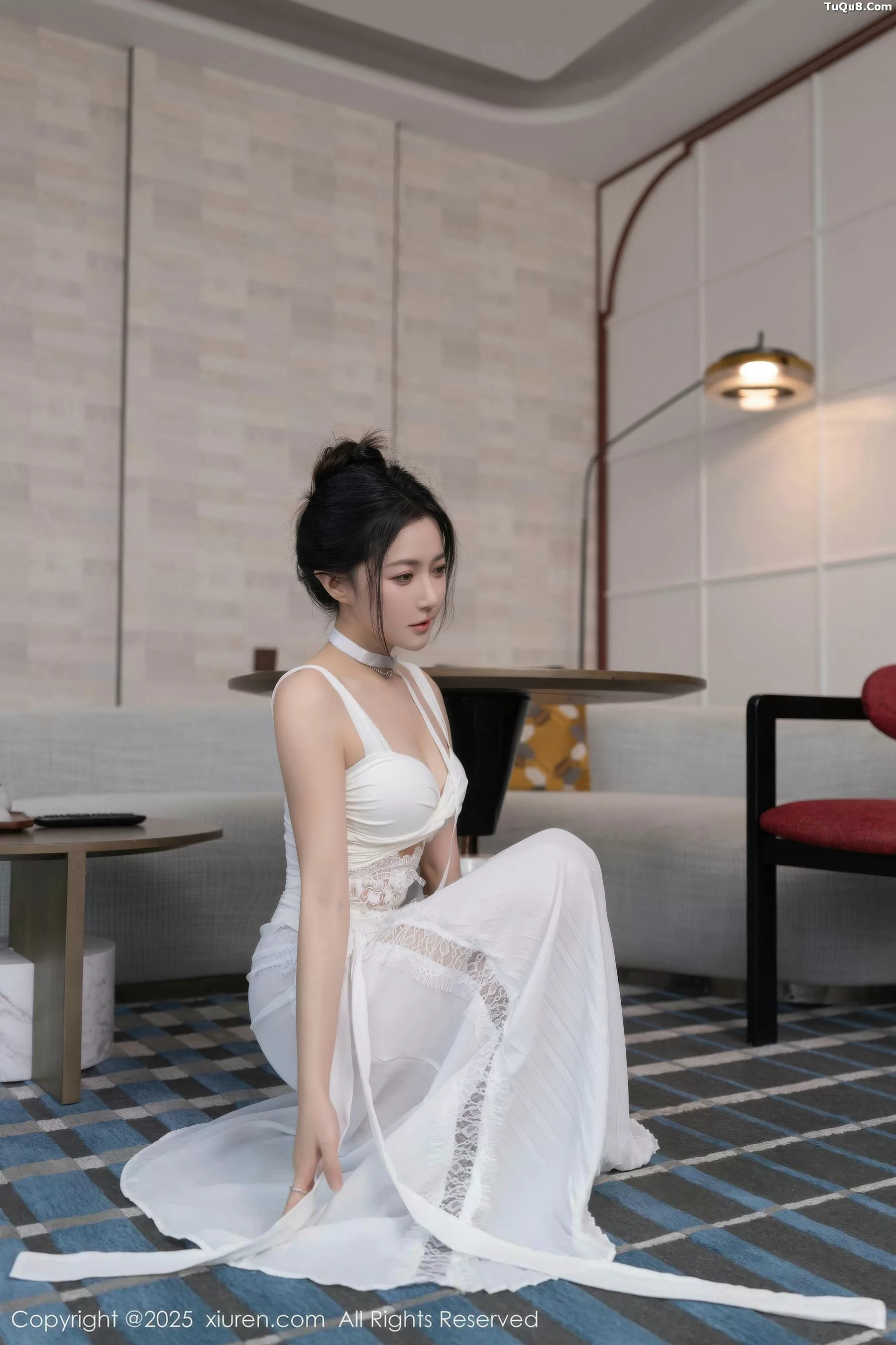 秀人集.com_[XiuRen秀人网]No.10911_模特鱼子酱Fish性感白色长裙配超薄无内肉丝秀曼妙身姿诱惑写真76P